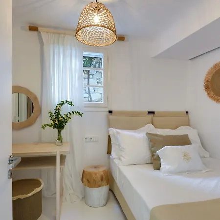 Βίλα Amalgam Homes Paros Beachfront *