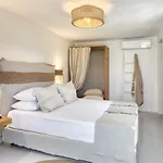 Amalgam Homes Paros Beachfront *