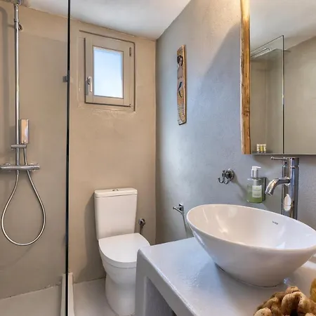 Amalgam Homes Paros Beachfront *