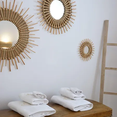 Amalgam Homes Paros Beachfront アベラス